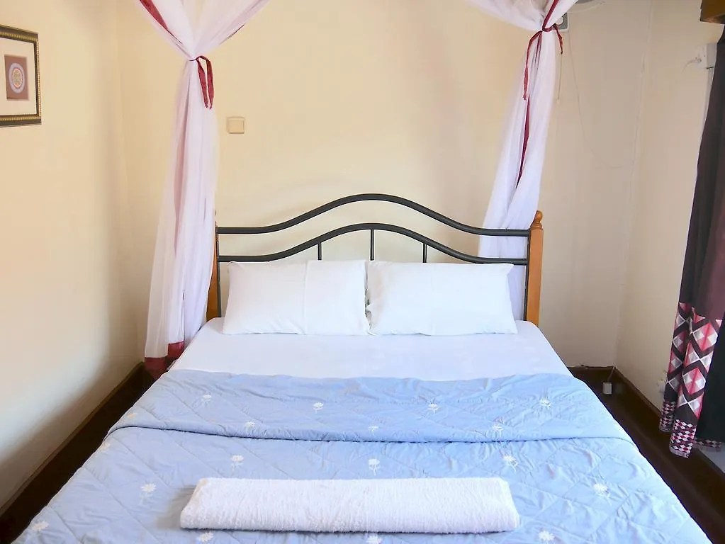 Bed & Breakfast Hotel Acacia City Kampala